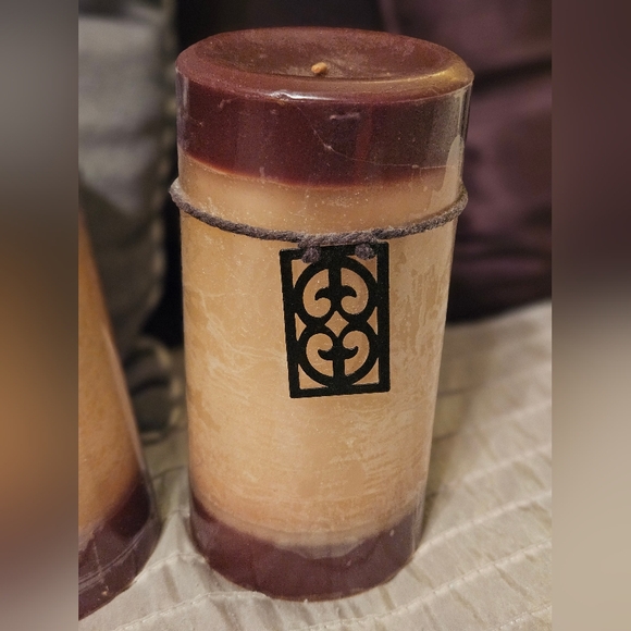 Set of Candles - Picture 6 of 7